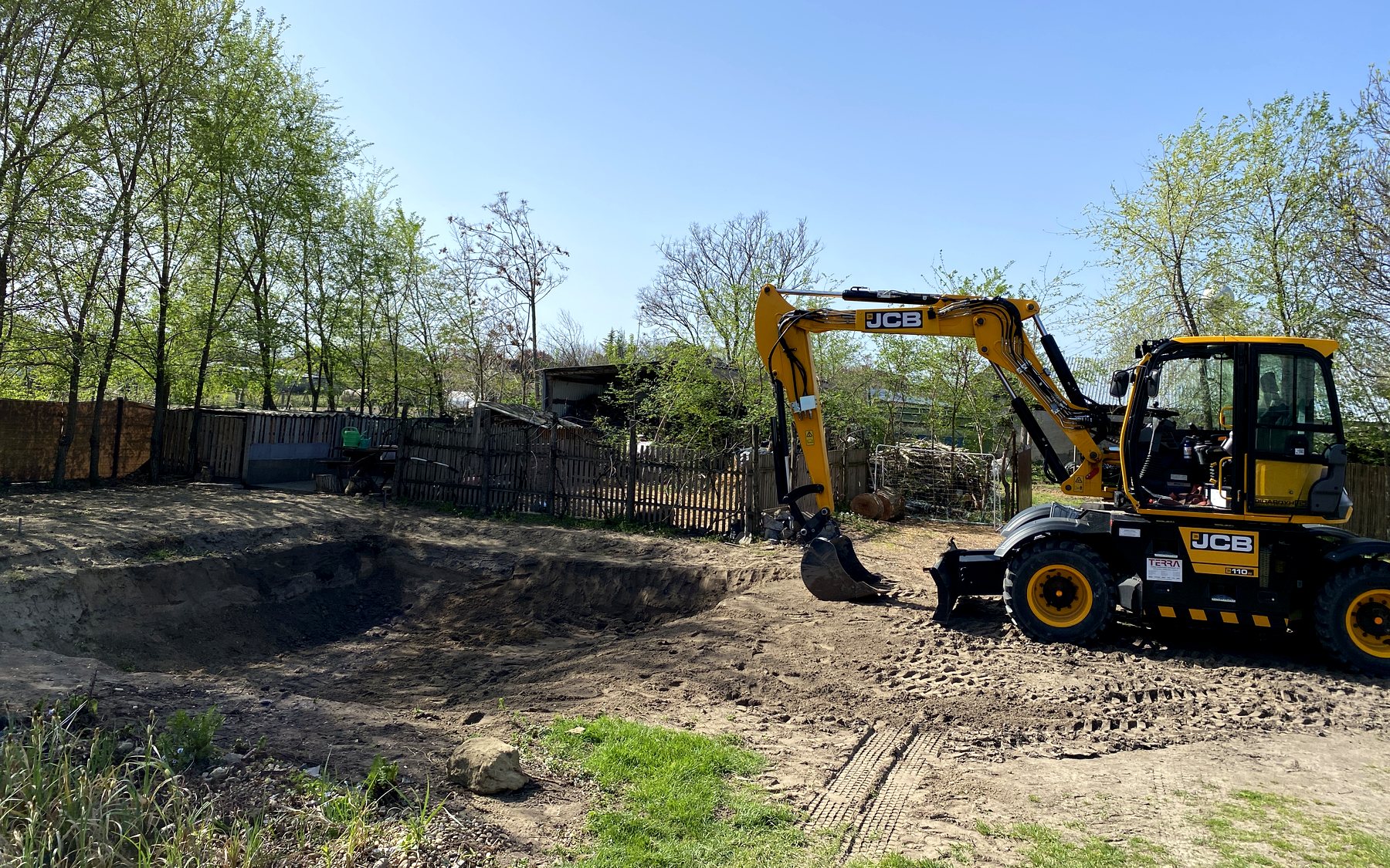 Gépi földmunka saját JCB gépekkel